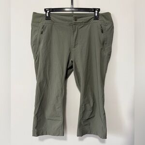 Columbia Sage Green Omni-Shade Pants
